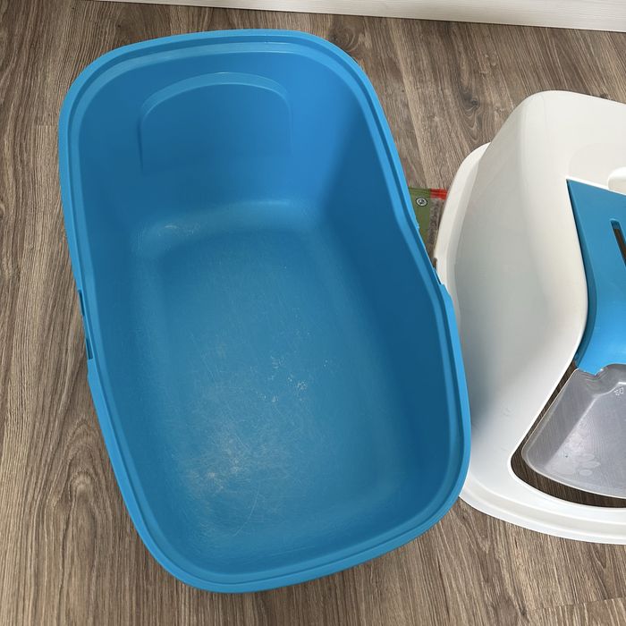 Продам лоток для кошек и котов