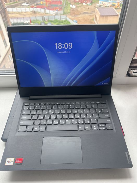 продам ноутбук Lenovo
