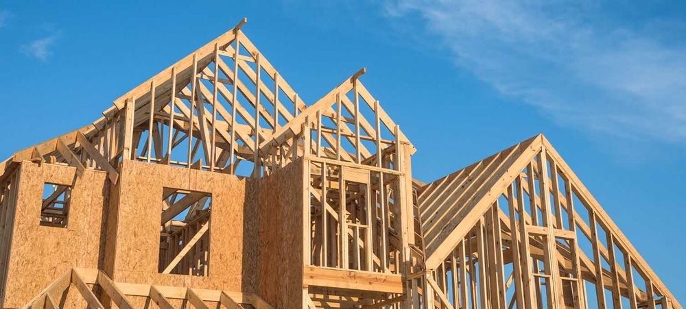 Meseriași profesioniști pentru acoperișuri, hidroizolații, astereală