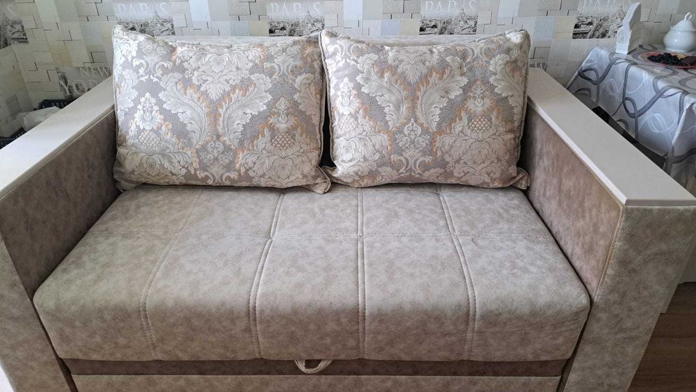 Продам раскладной диван