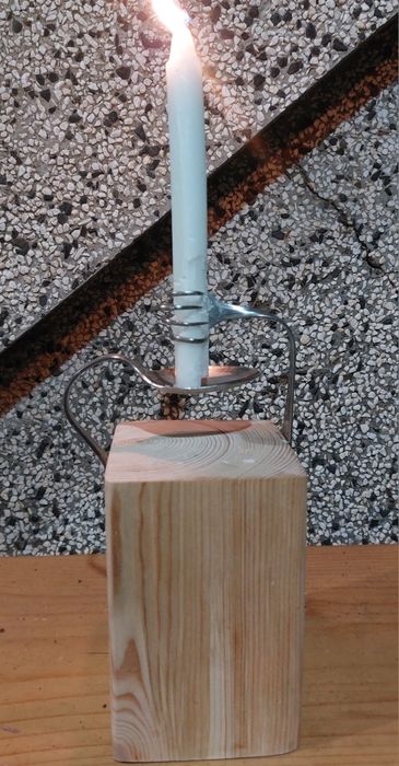 Свещник височина 23см на 10см