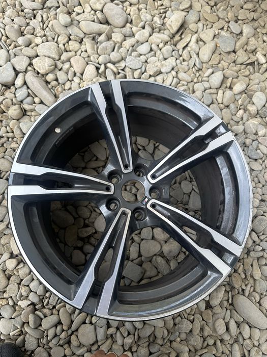 Jantă bmw m5.f90.r19.cod:8043663