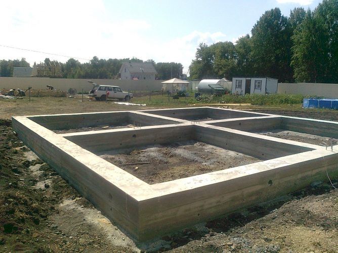 Заливка фундамента