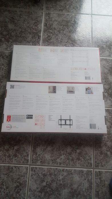 Стойка за монтаж на телевизор