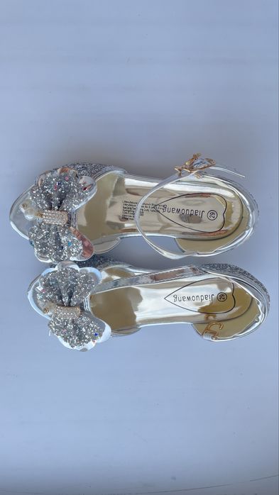 Туфли для девочки