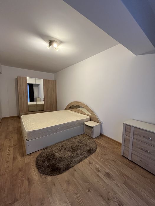 Apartament 2 camere decomandat, de inchiriat, tractorul Coresi