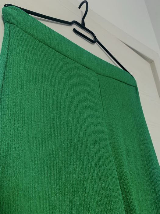 Pantaloni de vara, noi, fara eticheta