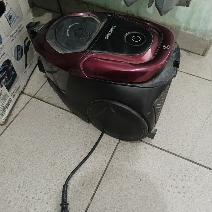 2 пылесоса продам