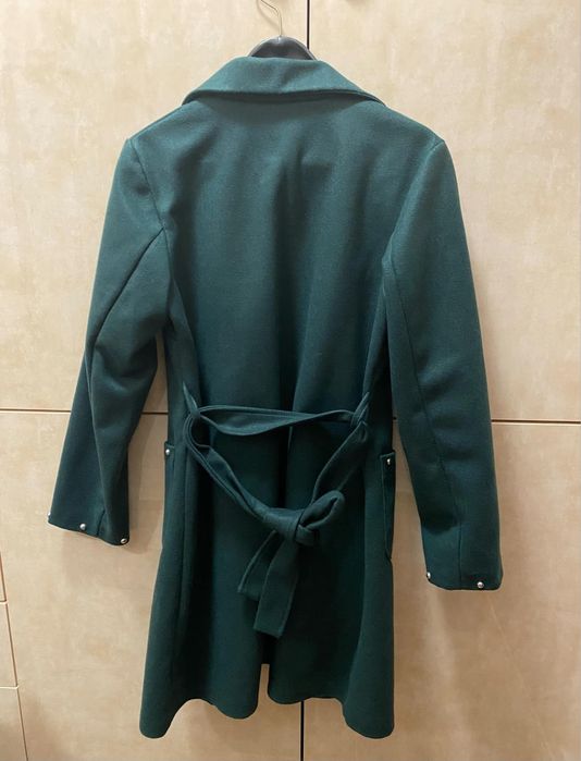 Тъмнозелено дамско палто