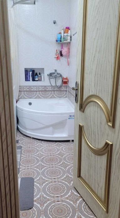 3/2/4 ТЦ Next, Magic City, Яккасарайский р-н