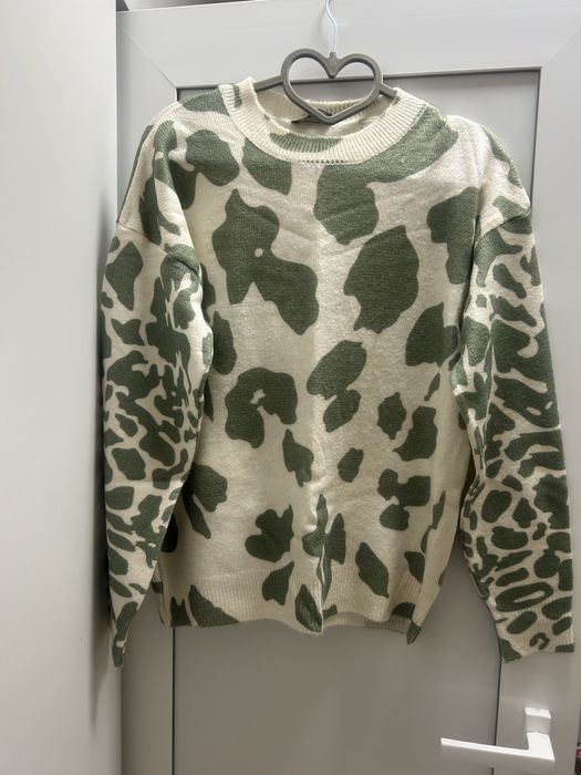 Сет дамски пуловери М и С размер