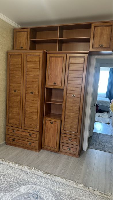 Продам Стенка + комод