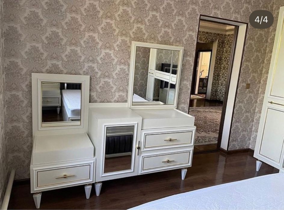 Спальный сатылады срочно!