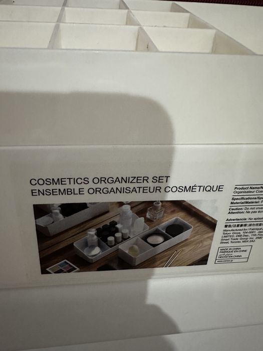 Косметичку продам срочно