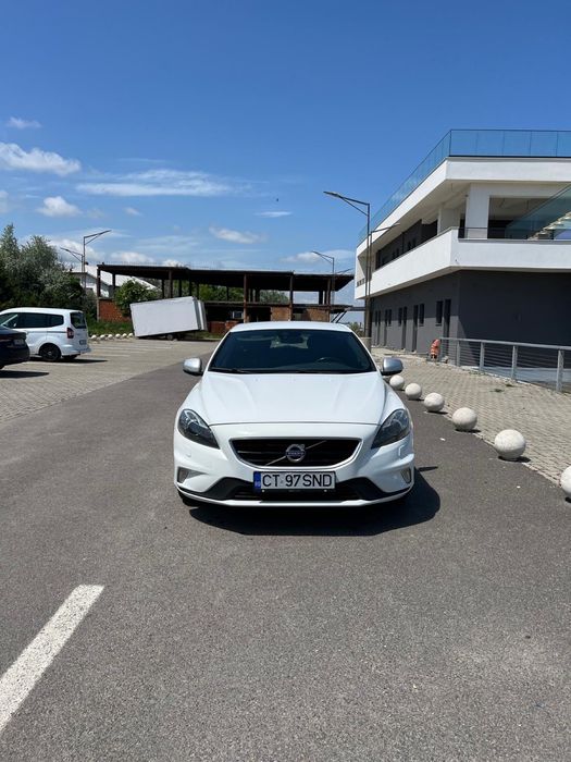 Volvo v40 D2  R Desing