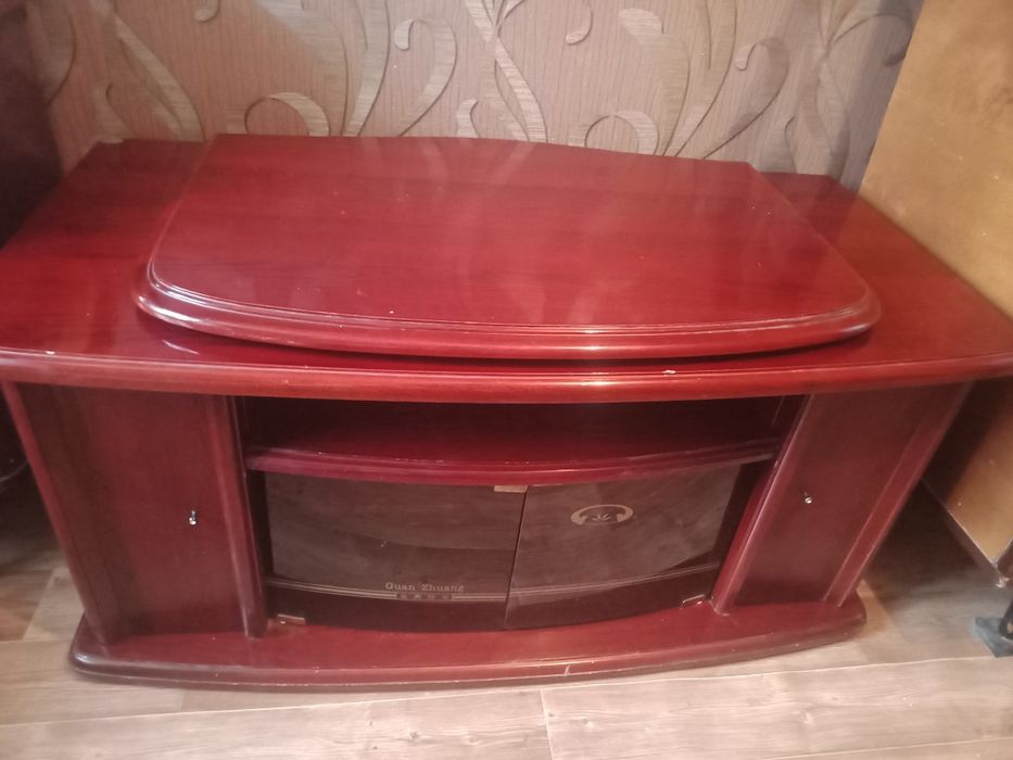 Тумба для телевизора