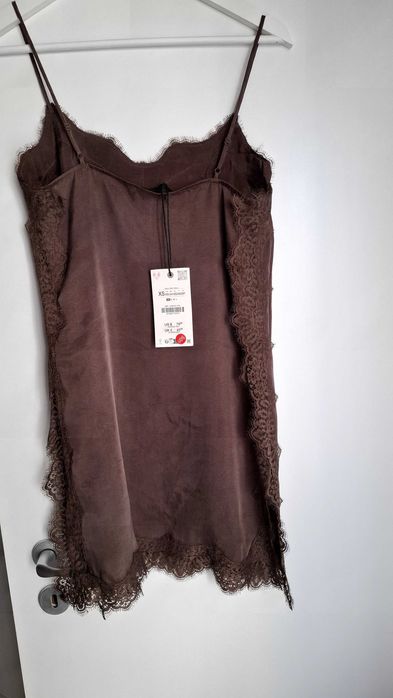 Top  elegant Zara ,maron.