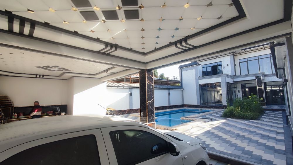 Oq toshda yangi qurilgan dacha arzon va tez sotiladi