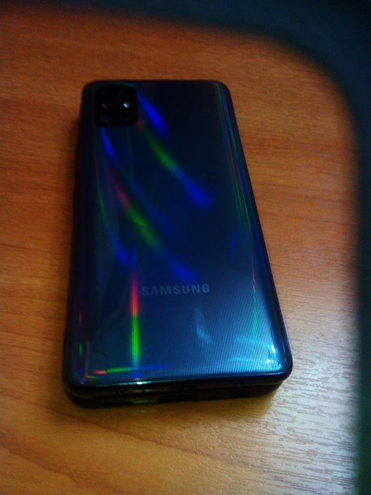 Продаю Самсунг А51 6/128