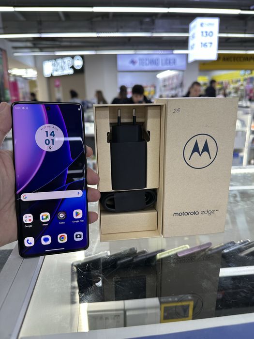 Moto edge 40 5G новый 12/256
