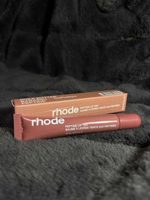 Rhode Peptide Lip Tint – nuanța Toast