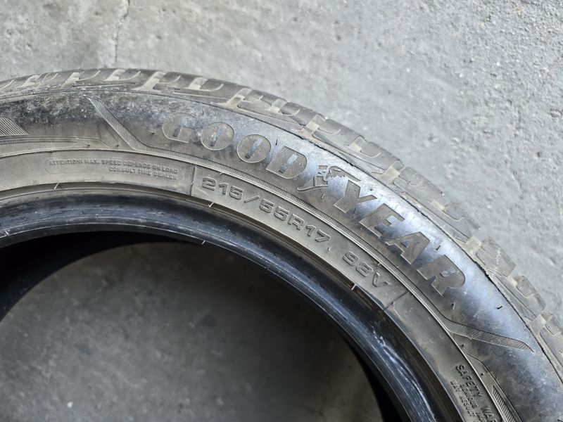 215/55/17 GOODYEAR 4бр