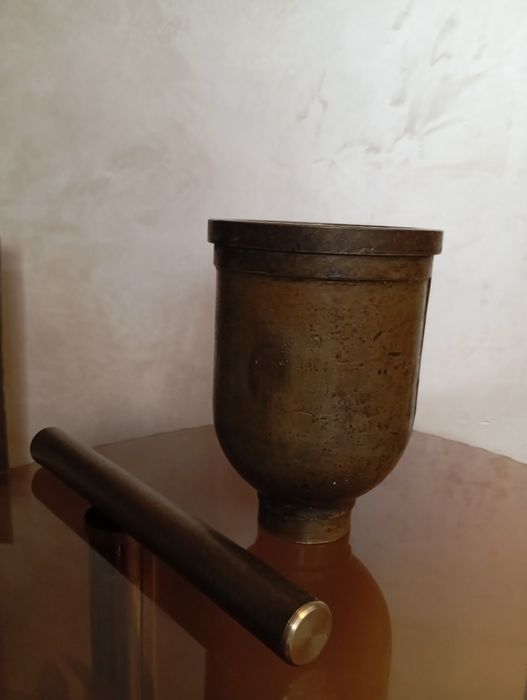 Ступка латунь старинную