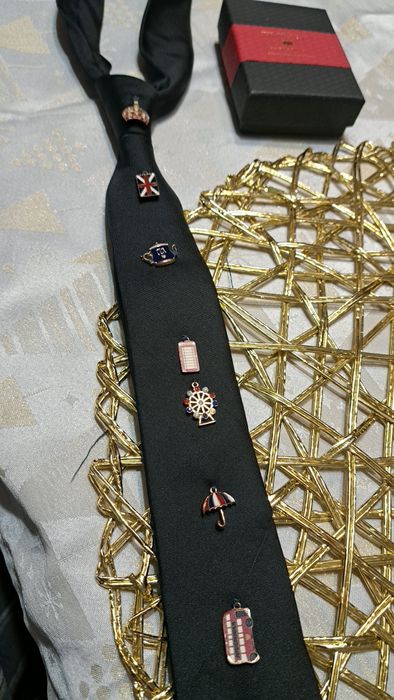 Ботикова дамска вратовръзка