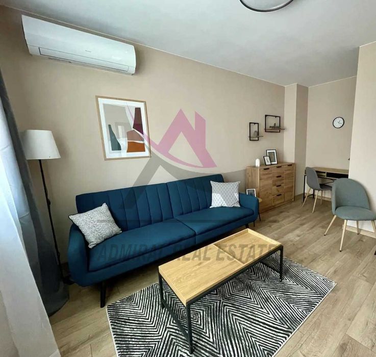 Дава се под наем Двустаен апартамент в Варна, Базар Левски - 70 кв.м за 650 € - Снимка #1