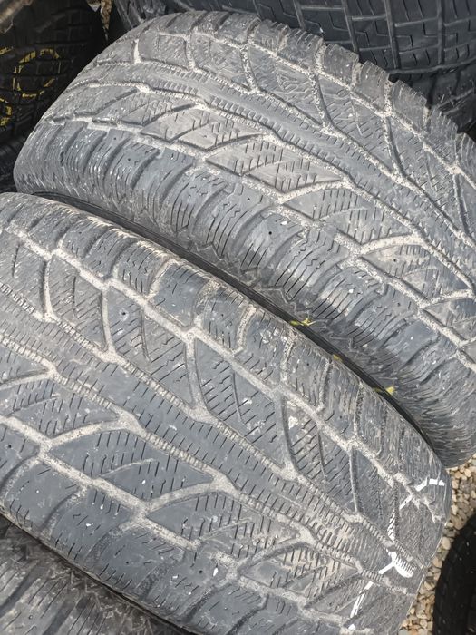 255/70 r16 de iarna 4 buc f bune COOPER