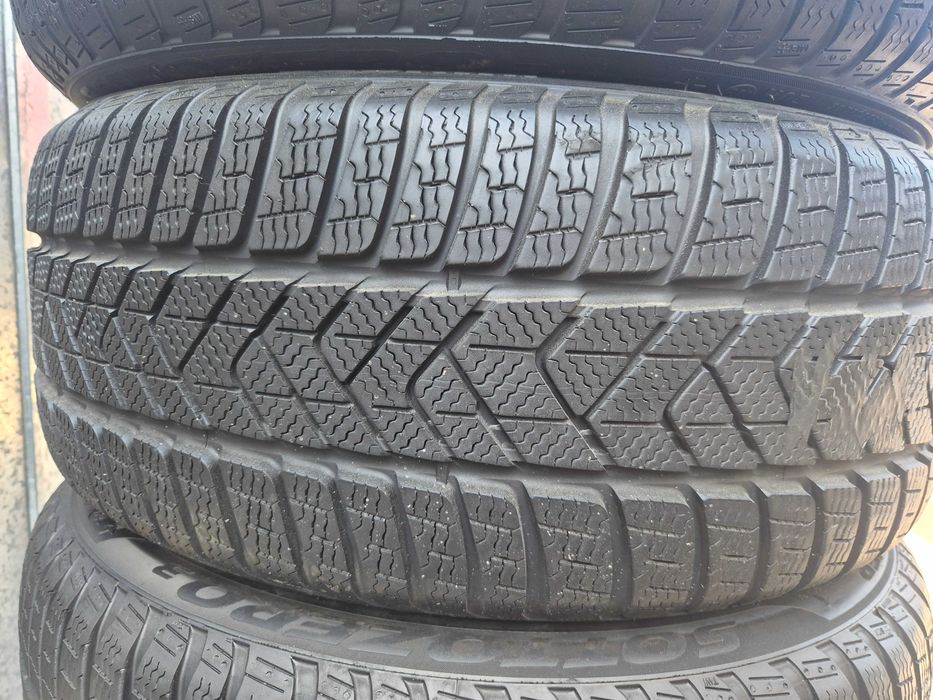 4 Anvelope de IARNA - 245/40/19 98V - PIRELLI Sottozero - NOI - RFT RUN-FLAT - DOT 2016 !