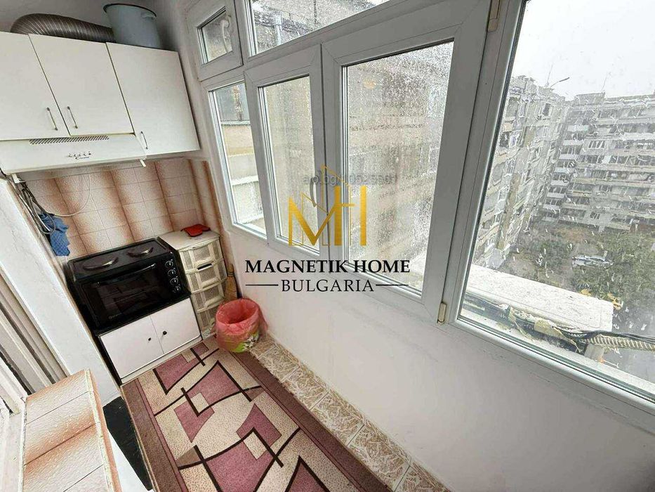 Дава се под наем Тристаен апартамент в Бургас, Изгрев - 75 кв.м за 306 € - Снимка #3