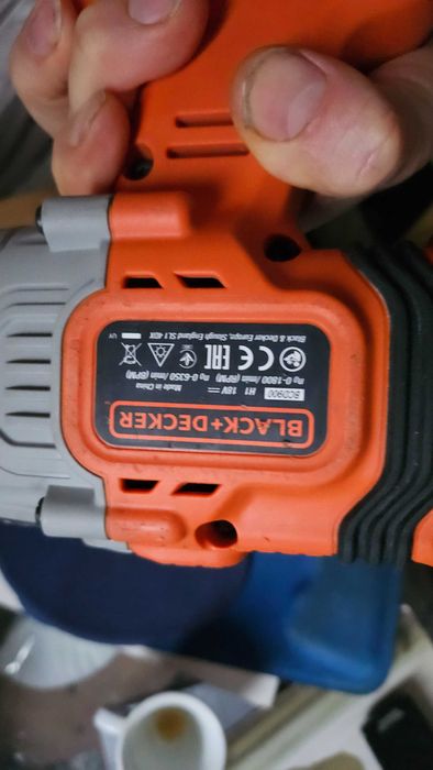 Black and decker rotopercutor bcd900  nou