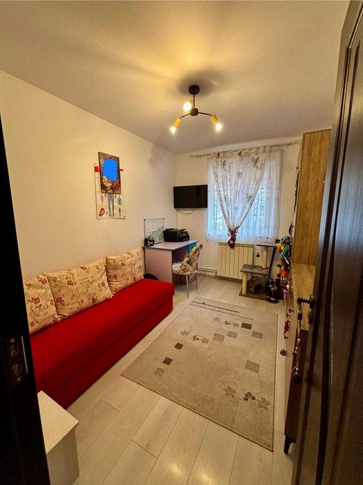 Proprietar- Vand apartament 3 camere semidecomandat, Tomis nord.