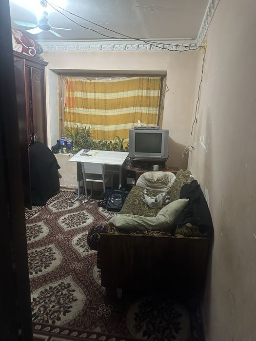 Uy sotiladi shota rustavilida joykashgan objijitada 4 ni 4  da joylash