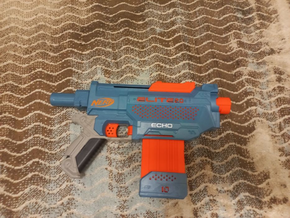 Продаётся Nerf Elite 2.0 echo CS-10