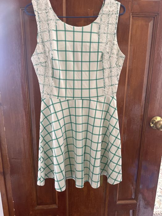 Платье прямого кроя