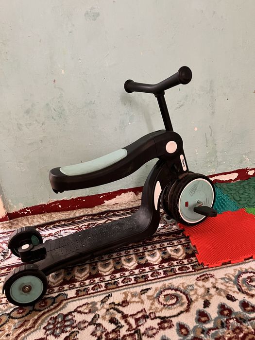 Срочно продам!!!Самокат 3в1(беговел,велосипед,самокат)