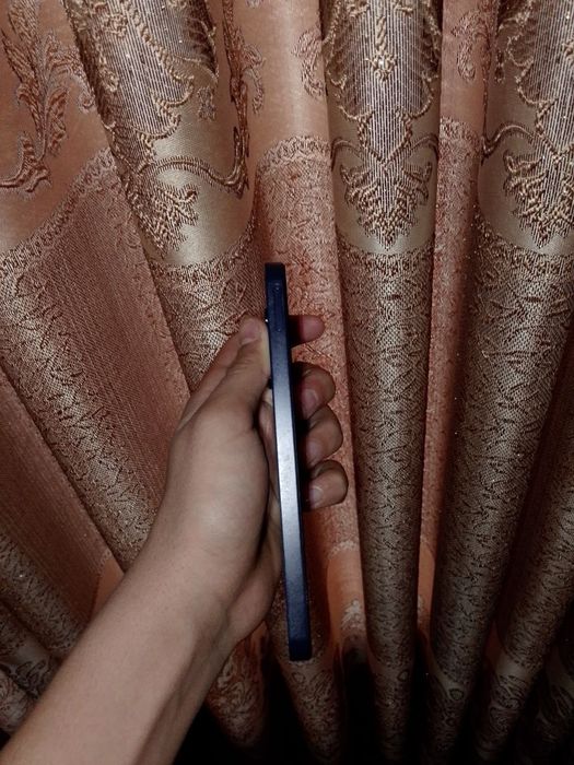 Samsung A15 xotirasi 128/6 telefon ideal xolatda