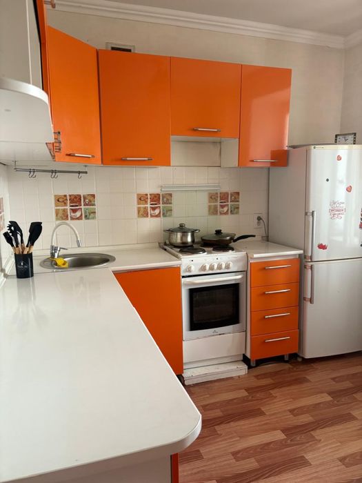 Продам квартиру 3 комнат