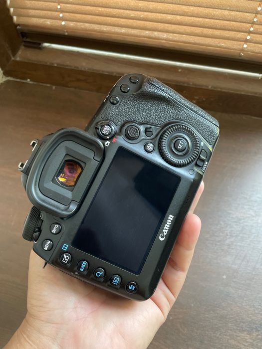 Canon Mark 4 5D срочно сотлади