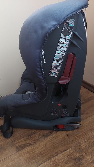 Столче Britax Romer 9-18 кг с Isofix