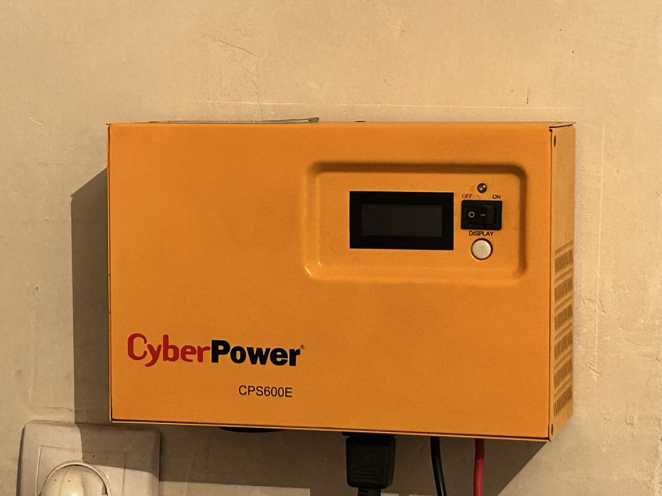 Ups Cyber Power CPS600E