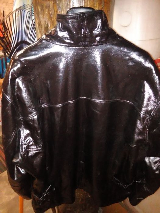 Кожено яке черно