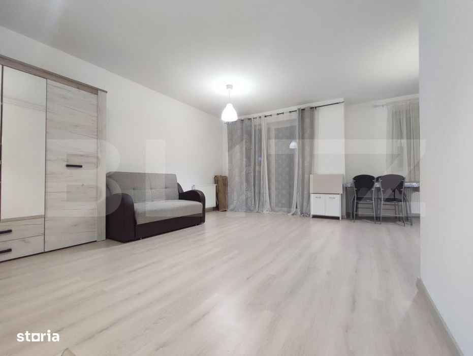 Apartament cu o camera, 34 mp, parcare, zona Florilor