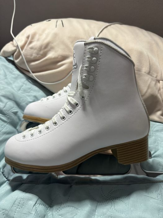 Коньки в отличном состоянии