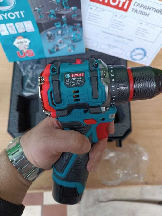 продам новый шуроповерт