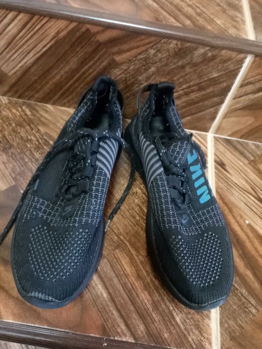 Кроссовки Nike 38 размер.Цена 50 тыс