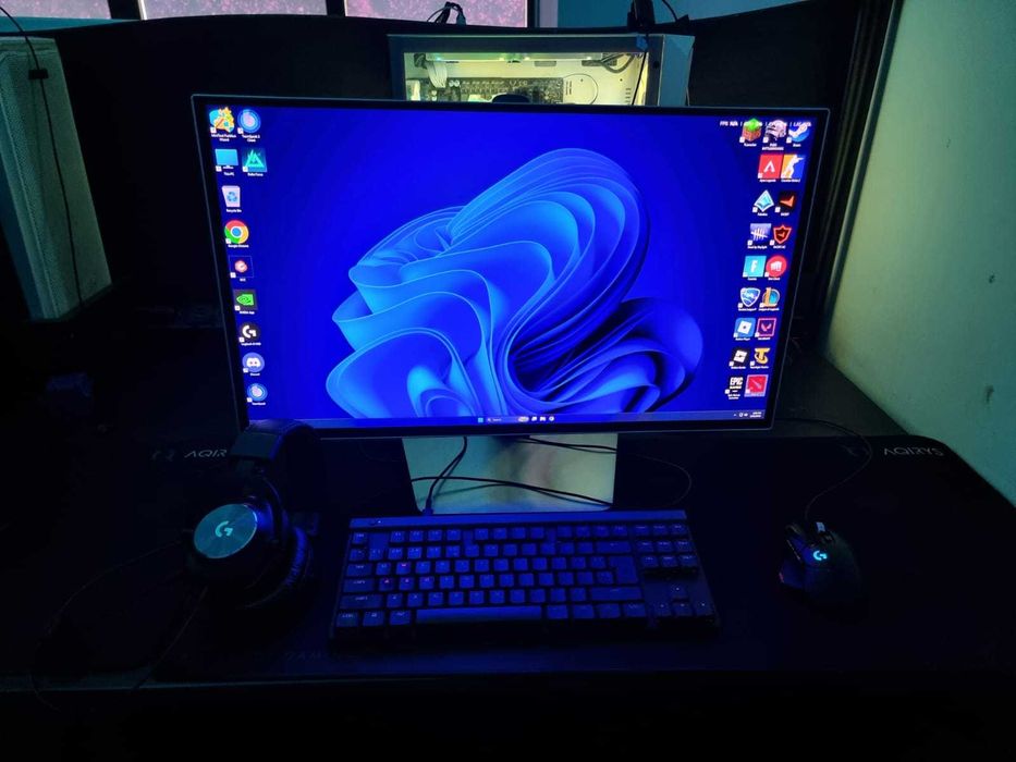 Vand afacere la cheie, sala de gaming unica in Bacau, pozitie centrala