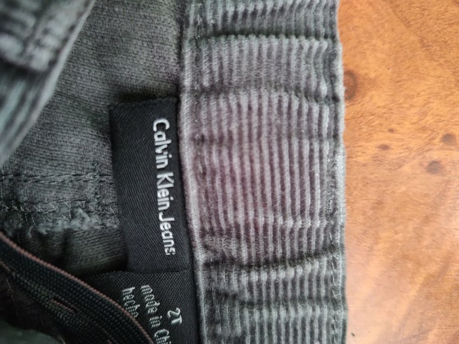 Pantaloni CALVIN KLEIN-originali și pulover elegant.Baieti 2-3 ani.NOI